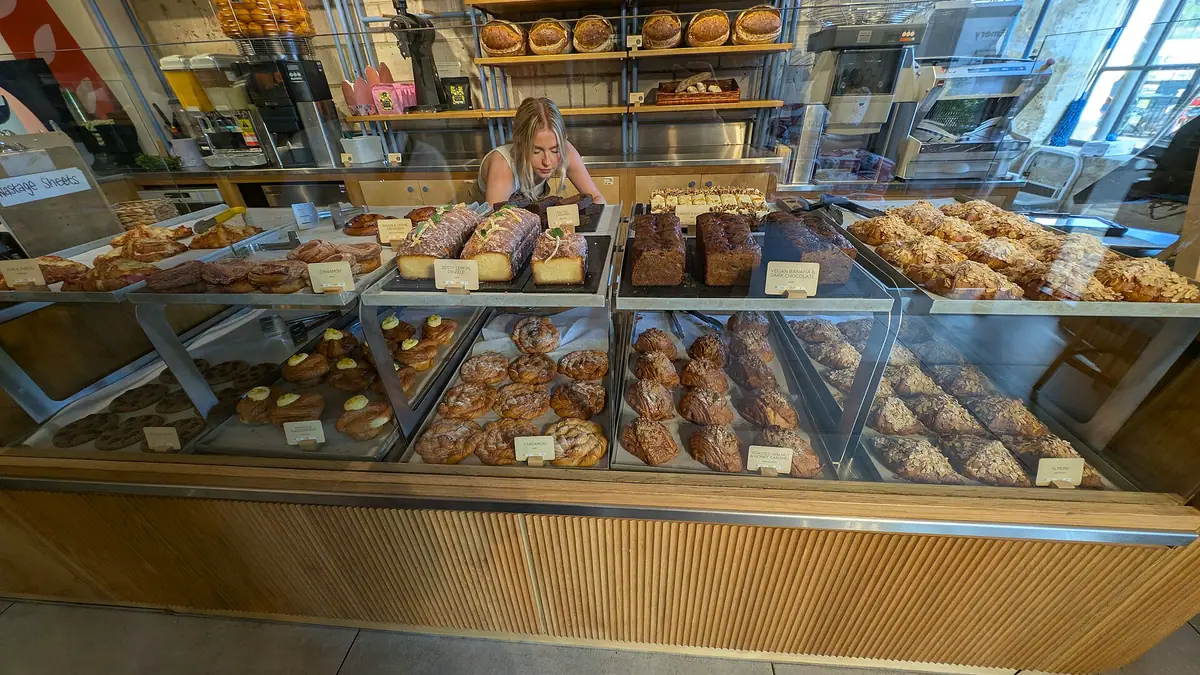 Haworth's Bakery – bakery in Darwen town centre